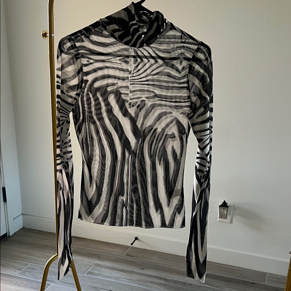 AFRM Black and White Zebra Long Sleeve Top size M